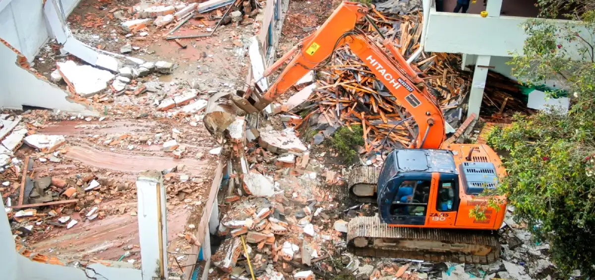 Noticia demolicion de la IE La Normal Superior de Maria 02 Noticia demolicion de la IE La Normal Superior de Maria 02