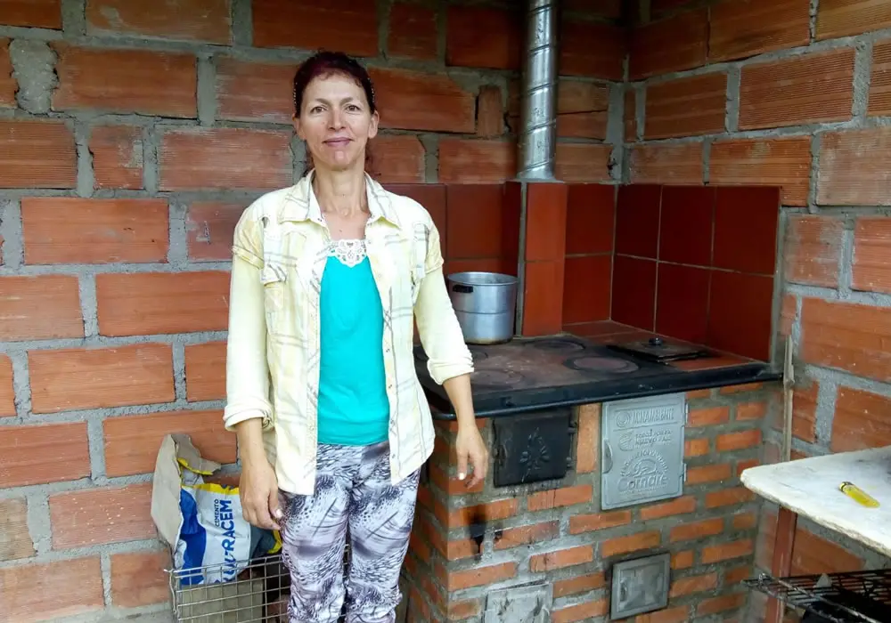 Edeso, entrega de estufas eficientes a familias rionegreras