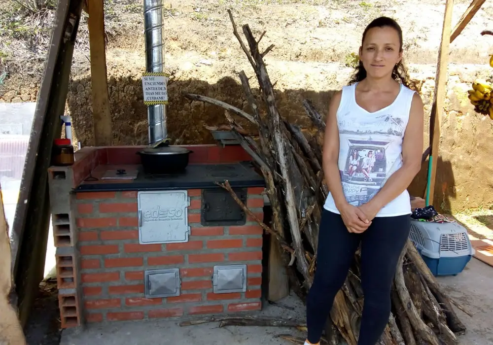 Edeso, entrega de estufas eficientes a familias rionegreras