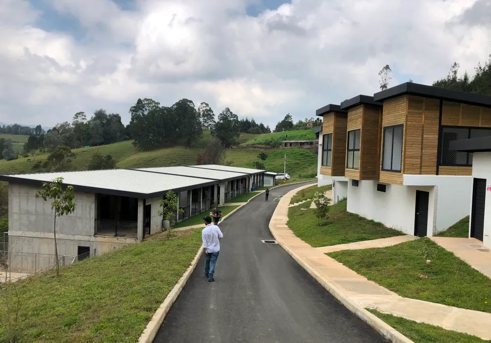 Edeso, construcción de CI Bienestar animal CEIBA