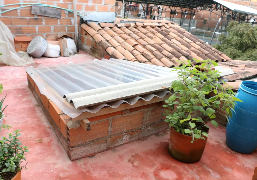 Edeso, galería de mejoramiento de viviendas Rionegro, después
