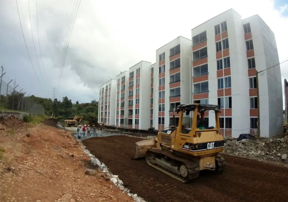 Edeso, galería proyectos de vivienda de la EDESO, obras de pavimentación en unidades