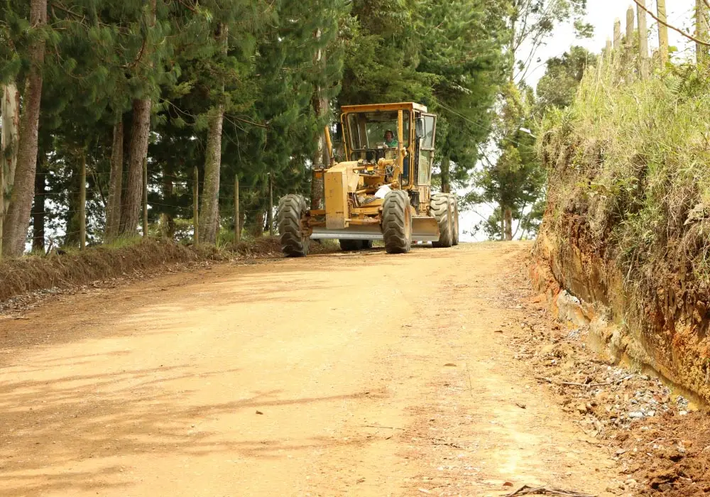 Edeso, galeria de rehabilitación de vías rurales