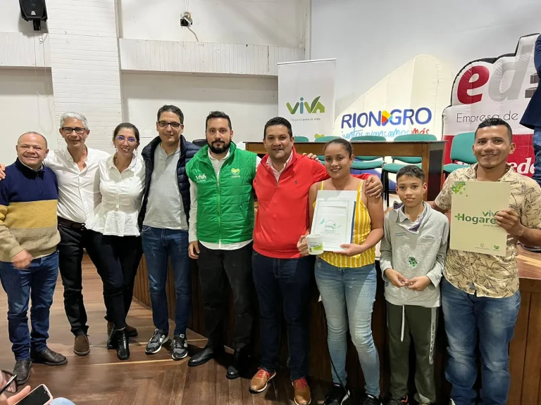 22 familias Rionegreras sonríen con su nueva vivienda
