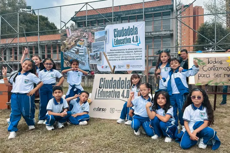 Primera piedra de la Ciudadela Educativa 4.0 en Rionegro