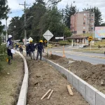 Edeso galeria de Desde la Edeso, se ejecuta el proyecto de construcción y mejoramiento de andenes en diferentes zonas del municipio de Rionegro, una iniciativa de la Alcaldía de Rionegro que busca fortalecer la movilidad peatonal, mejorar las condiciones urbanísticas y ofrecer espacios públicos más seguros, accesibles y funcionales para la ciudadanía.